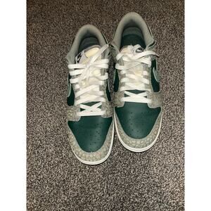 NIKE DUNK LOW RETRO PRM PREMIUM DARK STUCCO GREY VINTAGE GREEN HF4878-053